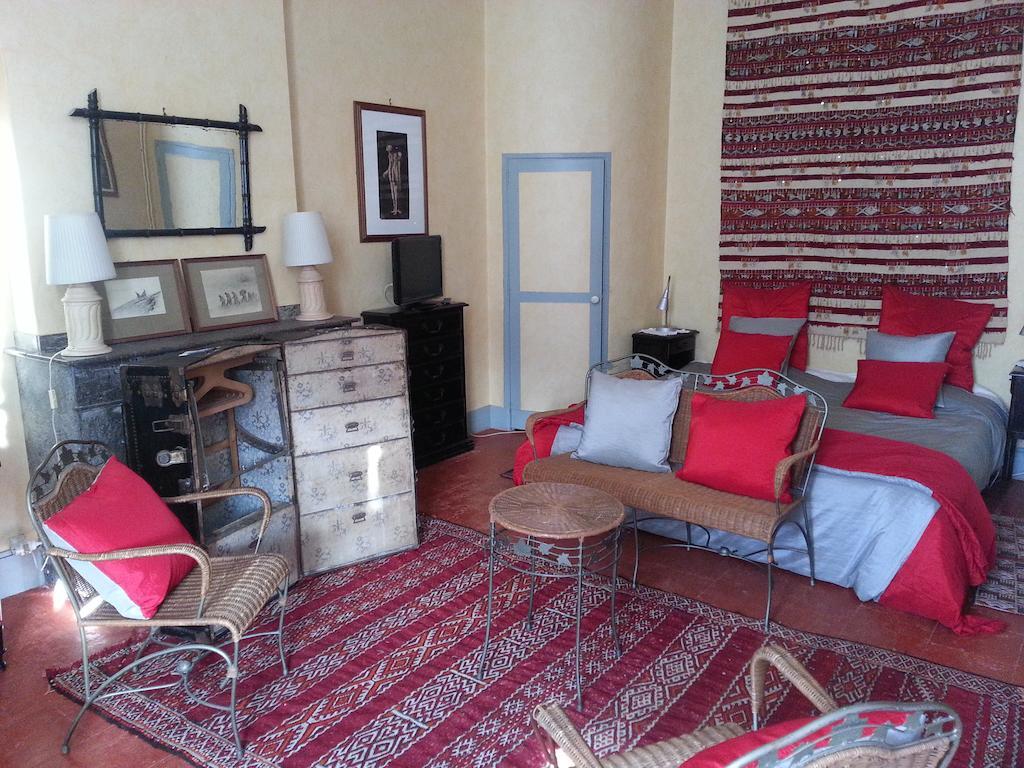 La Maison De L'Oenologue Poucharramet Room photo